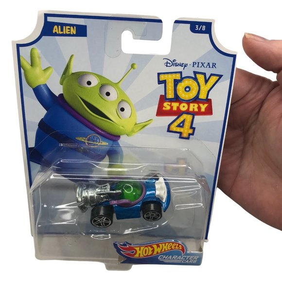 Mattel Hot Wheels Toy Story 4 Alien Character Car New - Picture 1 of 9